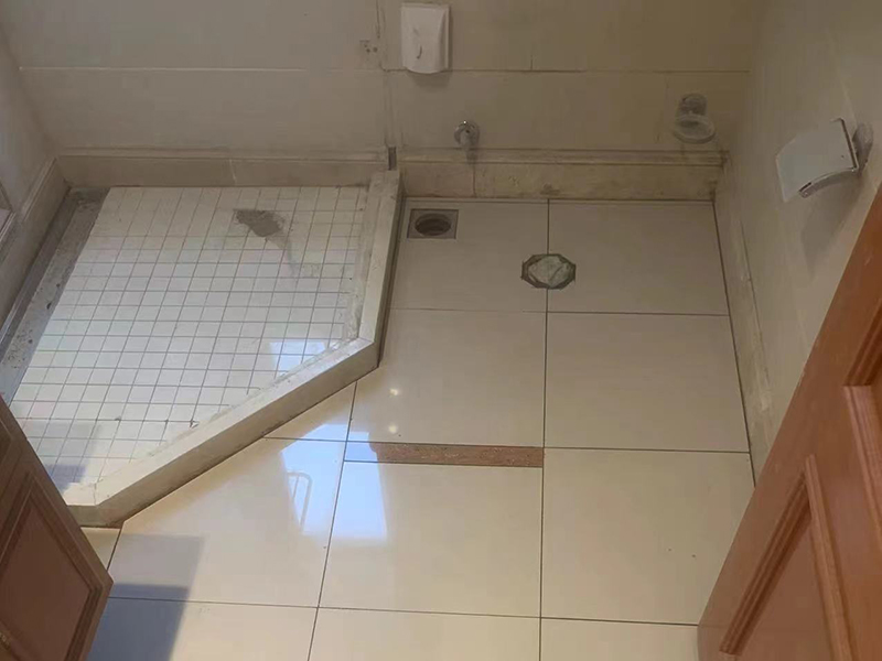 小型浴室要怎么裝修？這樣裝修設(shè)計可告別狹小衛(wèi)生間(圖2)