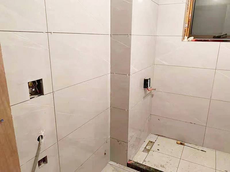 常見的衛(wèi)生間隔斷墻材料有哪些？衛(wèi)生間隔斷墻用什么比較好？(圖1)