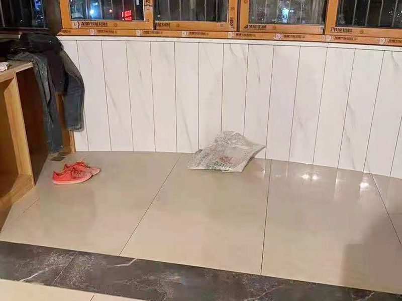 家庭地面用什么材質(zhì)便宜實(shí)惠？家庭地面瓷磚怎么選？(圖4)