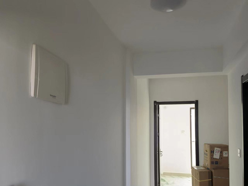 主臥改造衣帽間應(yīng)該找誰？看完再決定！(圖1)