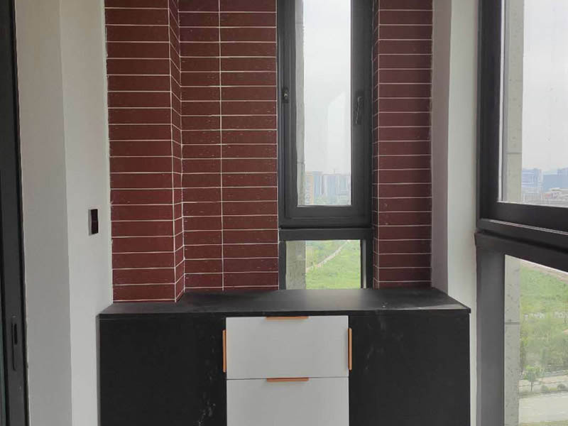 陽臺翻新瓷磚需要敲掉嗎(圖4) 陽臺翻新瓷磚需要敲掉嗎(圖4)