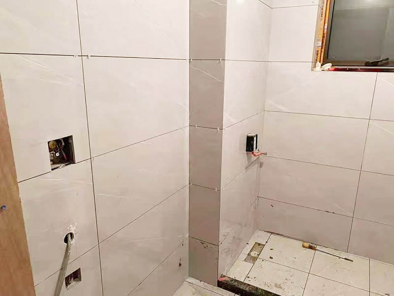 衛(wèi)生間瓷磚可以局部拆卸嗎(圖2) 衛(wèi)生間瓷磚可以局部拆卸嗎(圖2)