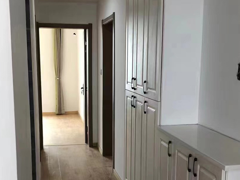 封閉陽(yáng)臺(tái)墻面用什么材料好(圖2) 封閉陽(yáng)臺(tái)墻面用什么材料好(圖2)