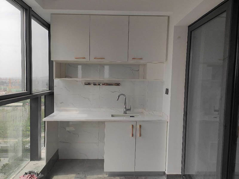 陽臺(tái)裝修翻新鋪木地板可以嗎？(圖2)