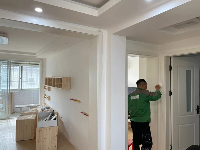 舊房翻新1萬(wàn)塊錢(qián)裝修70平(圖1) 舊房翻新1萬(wàn)塊錢(qián)裝修70平(圖1)