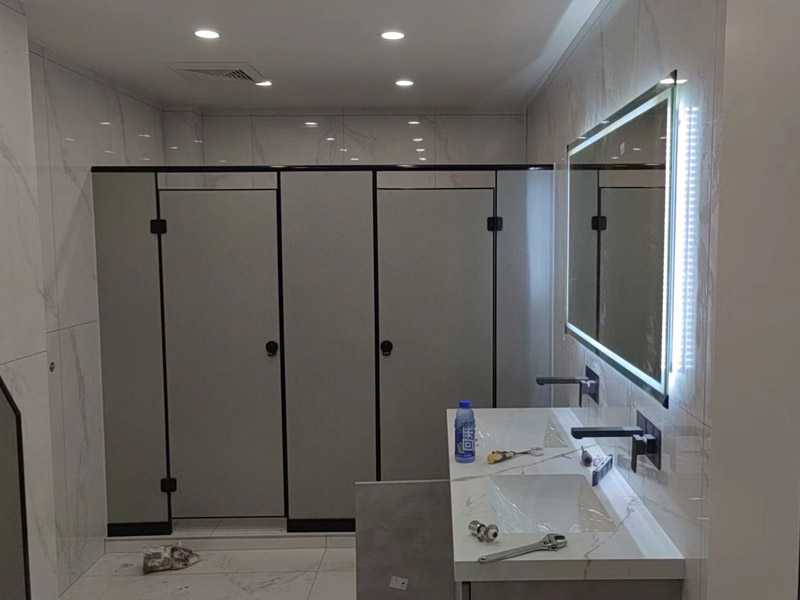 衛(wèi)生間吊頂鋁扣板怎樣拆裝？(圖1)