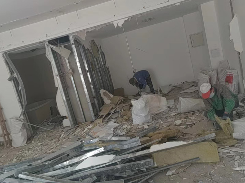 墻面拆除完了是修補墻面還是水電(圖2) 墻面拆除完了是修補墻面還是水電(圖2)