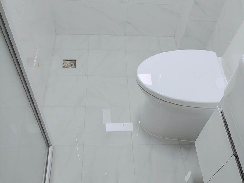 瓷磚開裂與水泥標(biāo)號(hào)的關(guān)系！施工材料選擇避坑指南(圖2)