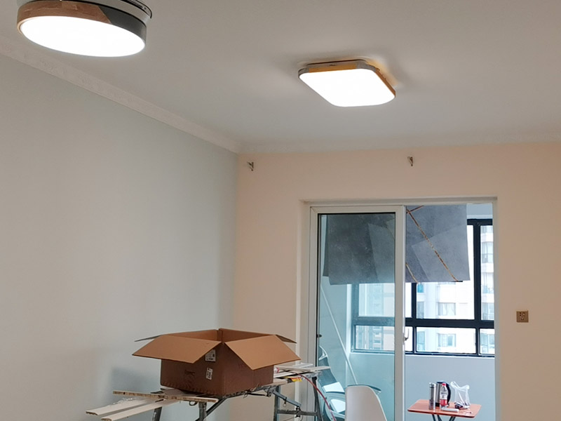 太原過道安裝筒燈還是射燈？(圖3)